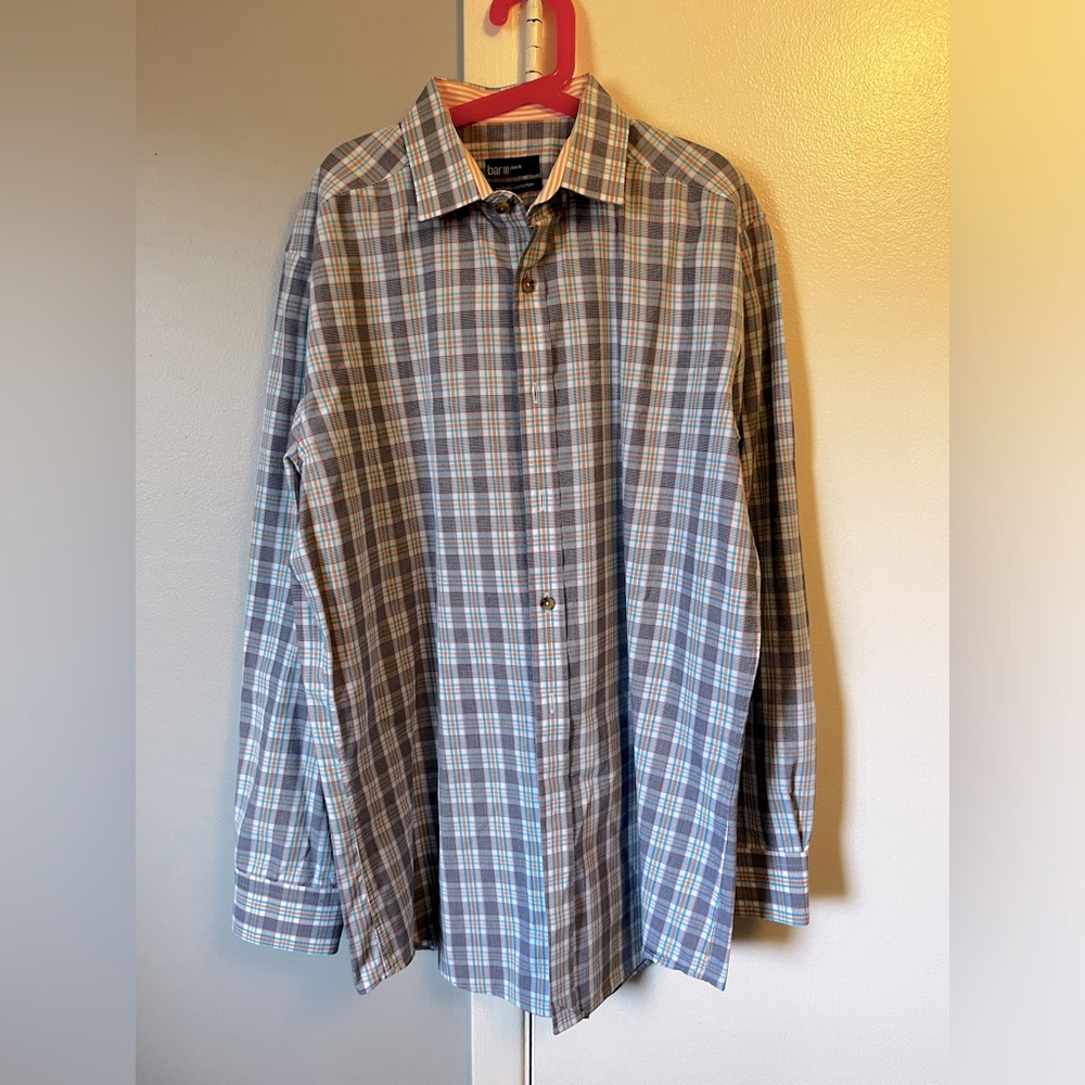 Bar III men’s long sleeve button down dress shirt